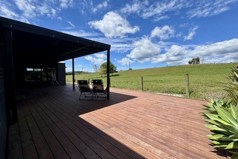 Photo of property in 83 Gelling Road, Ararimu, Papakura, 2583
