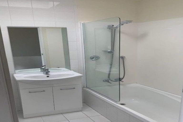 Photo of property in 7/72 Kitchener Road, Milford, Auckland, 0620