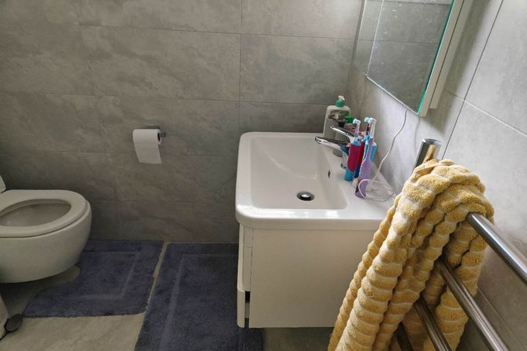 Photo of property in 4/18 Evelyn Place, Hillcrest, Auckland, 0627