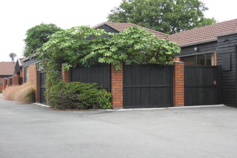 Photo of property in 4/8 Angela Street, Upper Riccarton, Christchurch, 8041