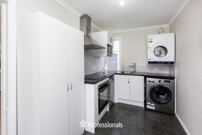 Photo of property in 42 Gibbons Street, Upper Hutt Central, Upper Hutt, 5018
