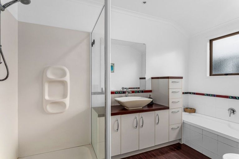 Photo of property in 23 Edgewater Grove, Whakatane, 3120