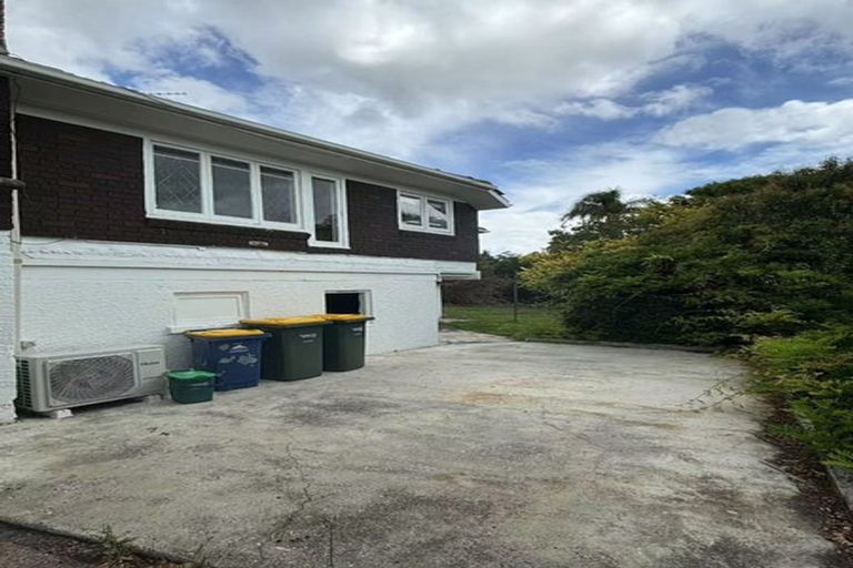 Photo of property in 10 Seaview Road, Milford, Auckland, 0620