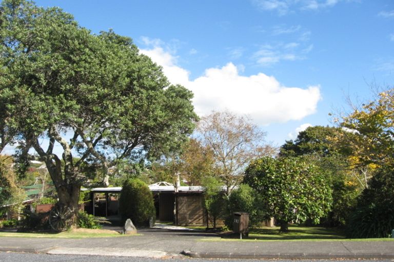 Photo of property in 182 Bleakhouse Road, Mellons Bay, Auckland, 2014