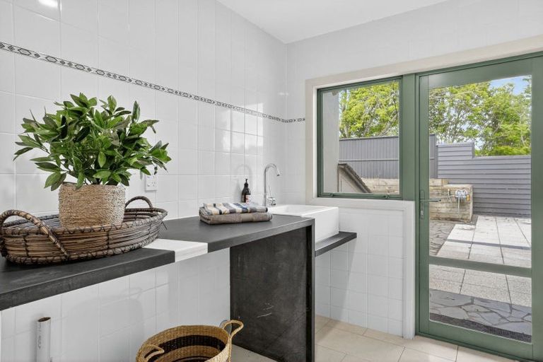 Photo of property in 333 Tuhimata Road, Paerata, Drury, 2578