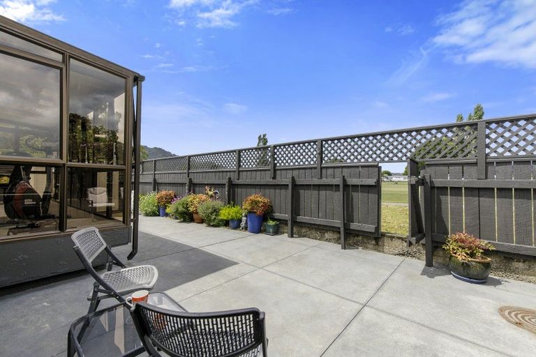 Photo of property in 10a Whitley Avenue, Ebdentown, Upper Hutt, 5018