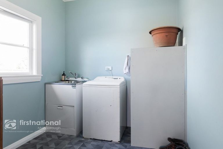 Photo of property in 72 Budge Street, Riversdale, Blenheim, 7201