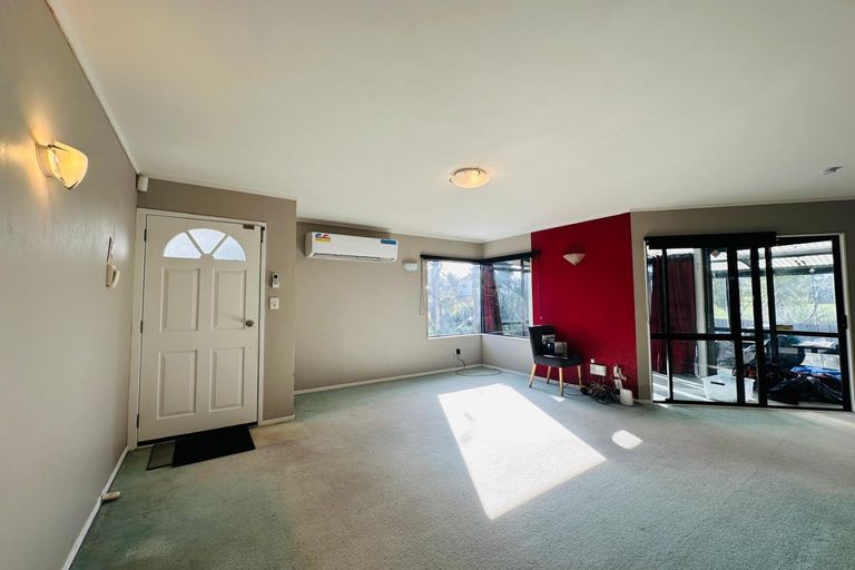 Photo of property in 78 Harmel Road, Glendene, Auckland, 0602