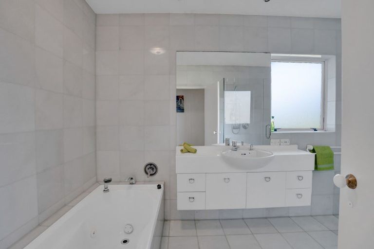 Photo of property in 55 Nugent Street, Bell Block, New Plymouth, 4312