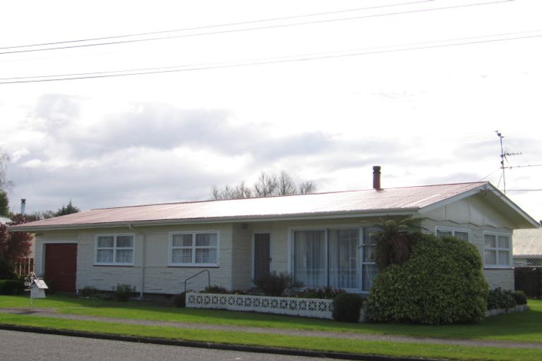 Photo of property in 49 Wavell Crescent, Lansdowne, Masterton, 5810