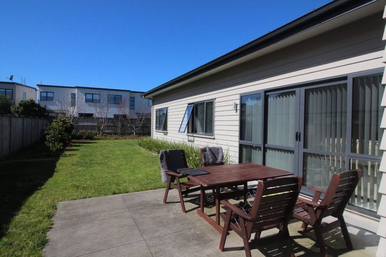 Photo of property in 23 Andalusian Way, Karaka, Papakura, 2113