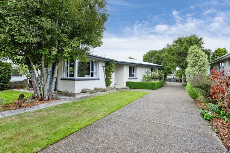 Photo of property in 77 Adamson Crescent, Glengarry, Invercargill, 9810