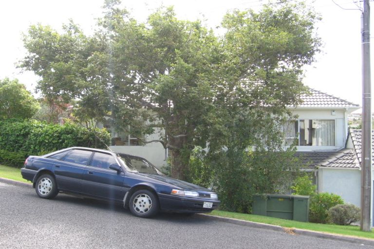 Photo of property in 2/24 Penning Road, Castor Bay, Auckland, 0620