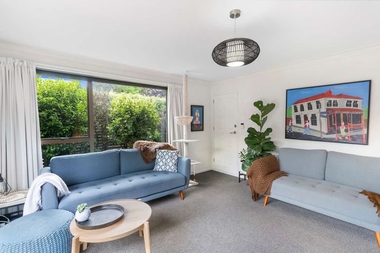 Photo of property in 2/5 Woodbridge Road, Cashmere, Christchurch, 8022