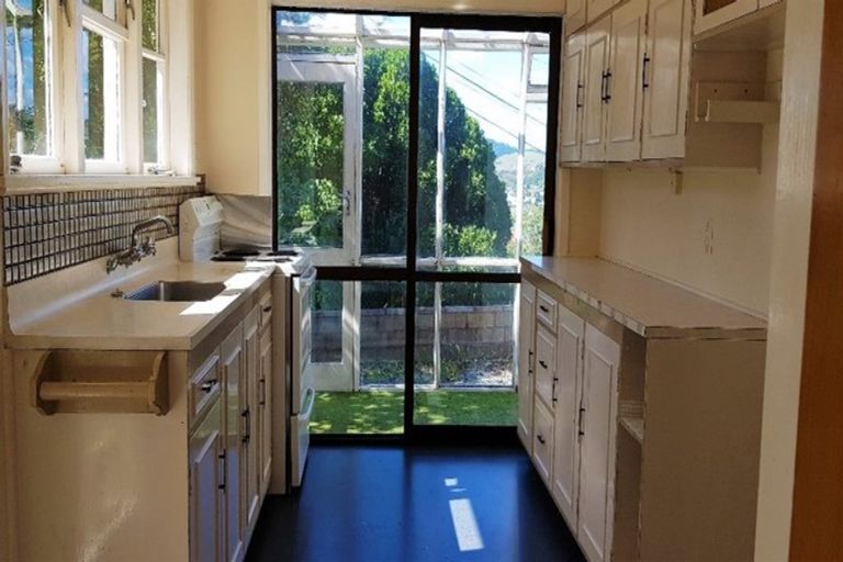 Photo of property in 26 Arapiko Street, Johnsonville, Wellington, 6037