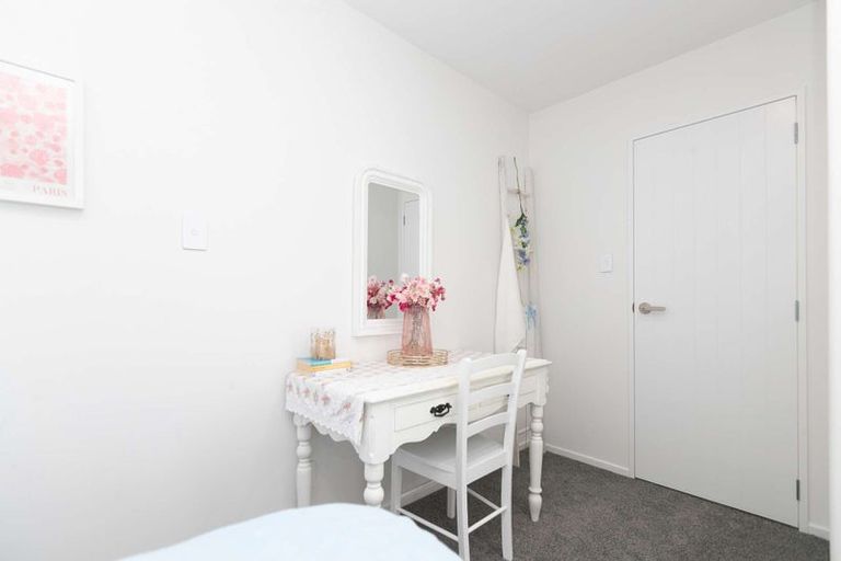 Photo of property in 90c Seymour Road, Sunnyvale, Auckland, 0612