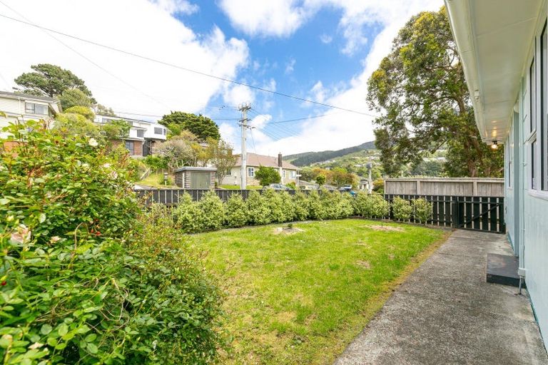 Photo of property in 9 Kowhai Street, Tawa, Wellington, 5028