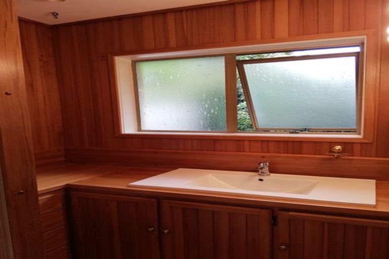 Photo of property in 2/92 Sartors Avenue, Browns Bay, Auckland, 0630