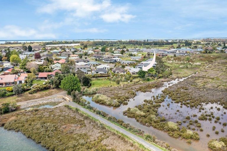 Photo of property in 21 Riverside Place, Katikati, 3129