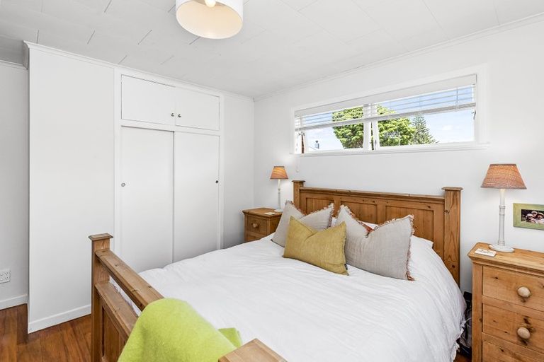 Photo of property in 9 Allen Road, Raumati Beach, Paraparaumu, 5032