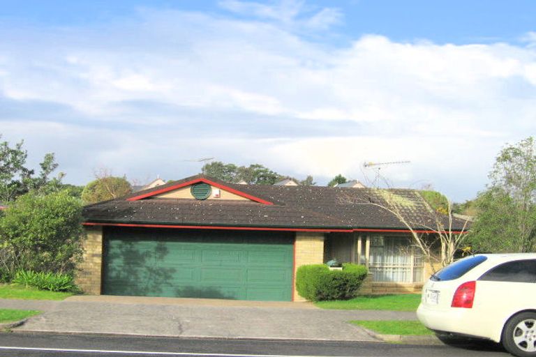 Photo of property in 55 Gosford Drive, Botany Downs, Auckland, 2010