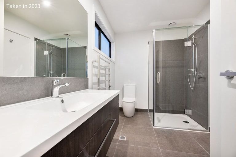 Photo of property in 12a Tikati Rise, Long Bay, Auckland, 0630