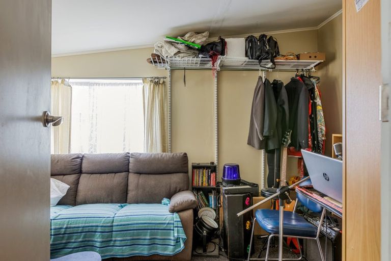 Photo of property in 12 Bridge Street, Eketahuna, 4900