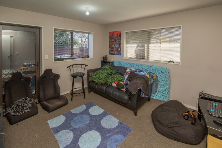 Photo of property in 276 Lake Terrace Road, Shirley, Christchurch, 8061