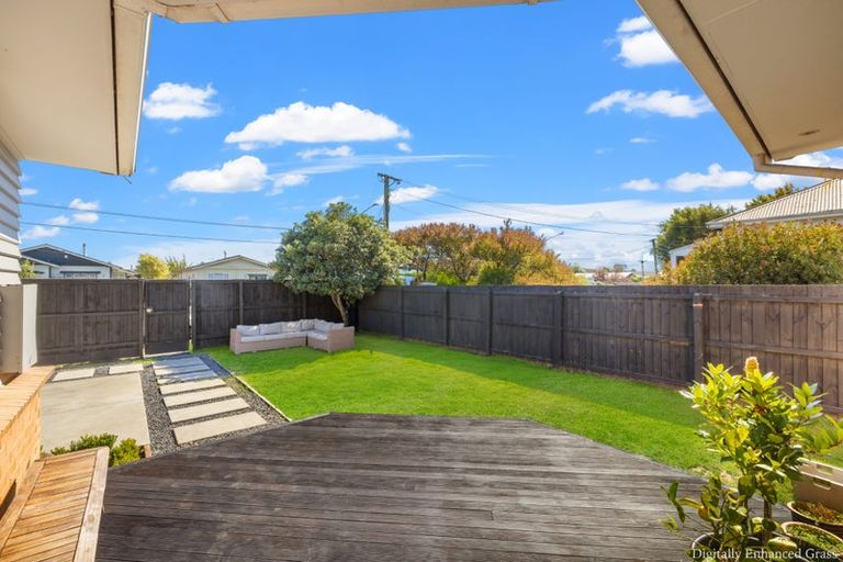 Photo of property in 18a Hay Street, Bromley, Christchurch, 8062