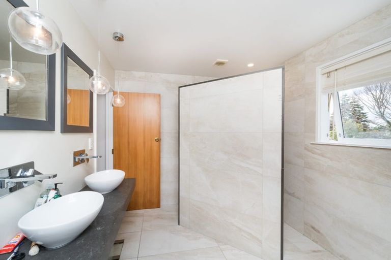 Photo of property in 8 Goodwyn Crescent, Hokowhitu, Palmerston North, 4410