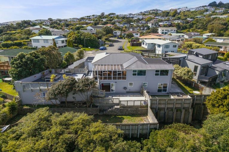 Photo of property in 9 Ayr Place, Papakowhai, Porirua, 5024