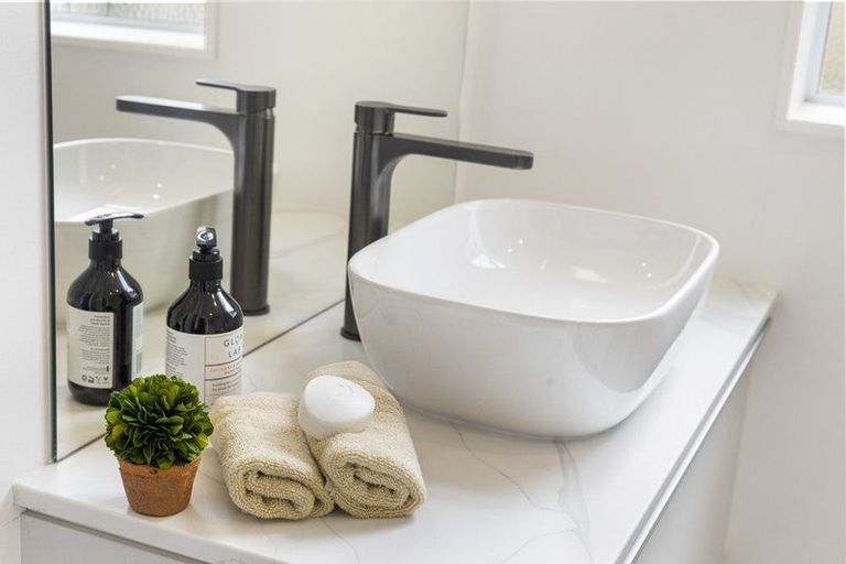 Photo of property in 19 West Avenue, Saint Clair, Dunedin, 9012