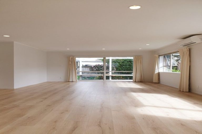 Photo of property in 3/89 Nile Road, Milford, Auckland, 0620