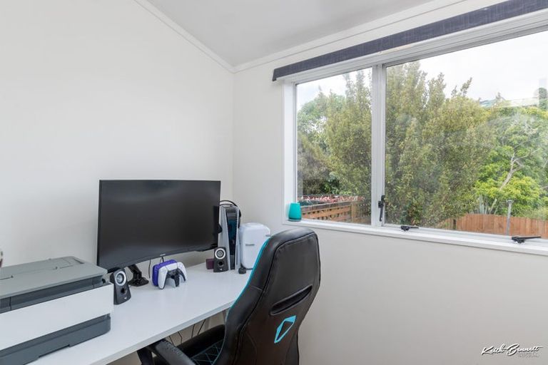 Photo of property in 26b Viewmont Drive, Harbour View, Lower Hutt, 5010