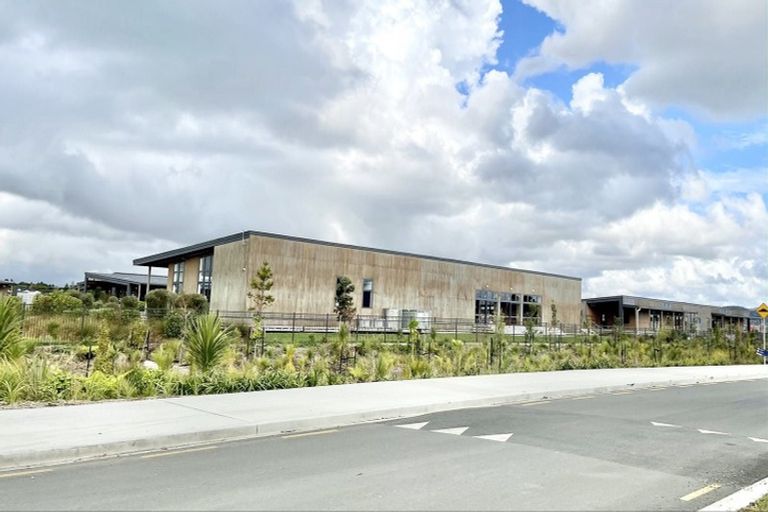 Photo of property in 25 Kaha Road, Takanini, 2110