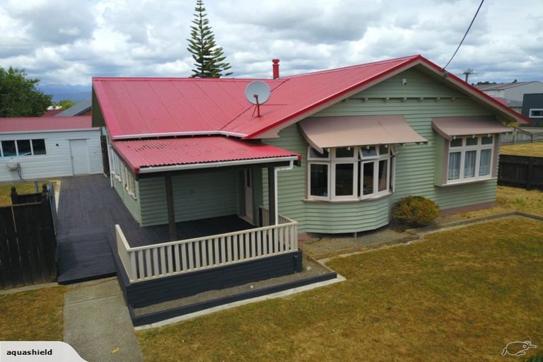 Photo of property in 4 Cambridge Street, Levin, 5510