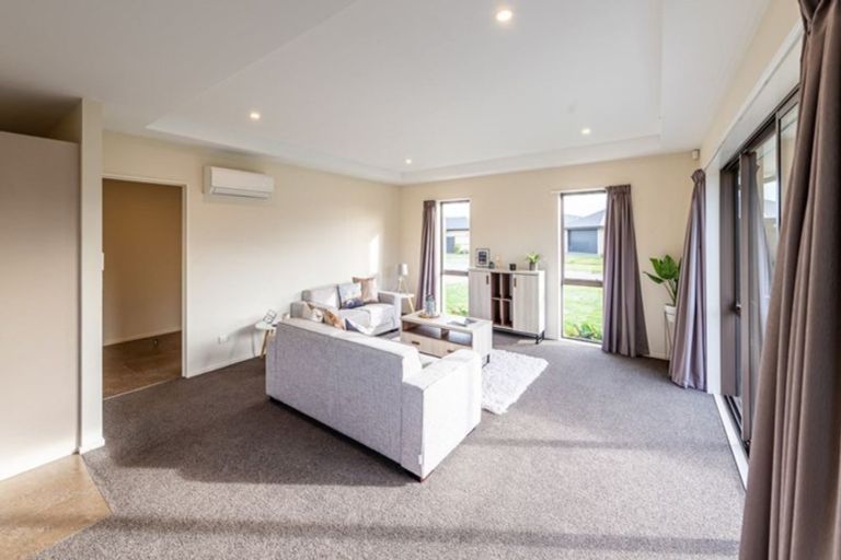 Photo of property in 8 Derek Anderson Place, Halswell, Christchurch, 8025