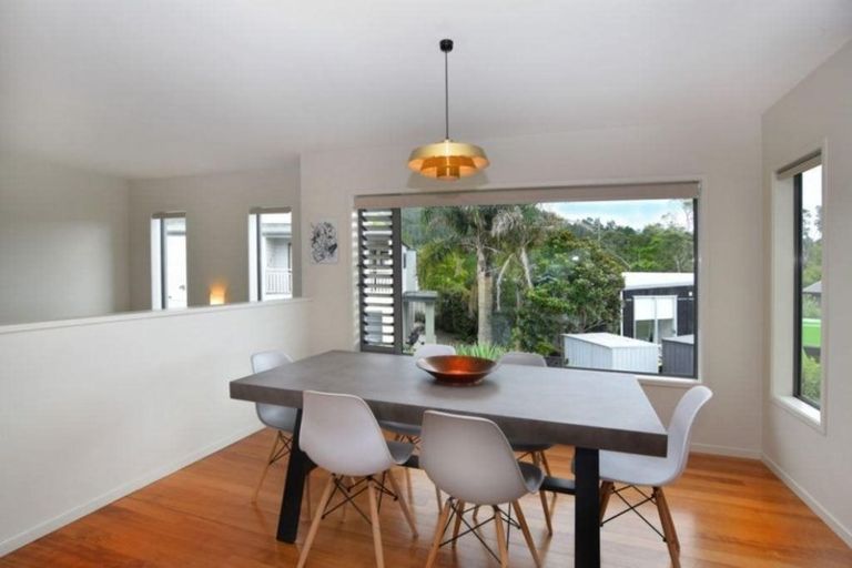 Photo of property in 122 Pepe Road, Tairua, 3508