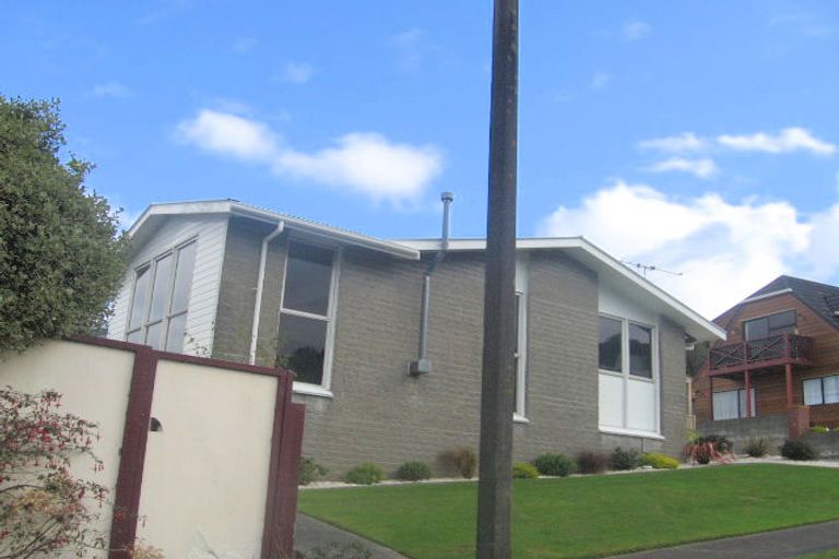 Photo of property in 15a Westpoint Avenue, Harbour View, Lower Hutt, 5010