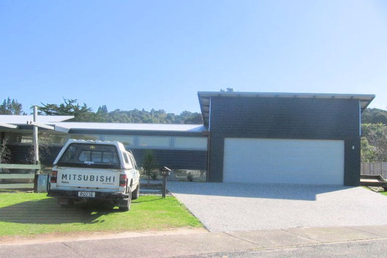 Photo of property in 13 Parkland Place, Whitianga, 3510