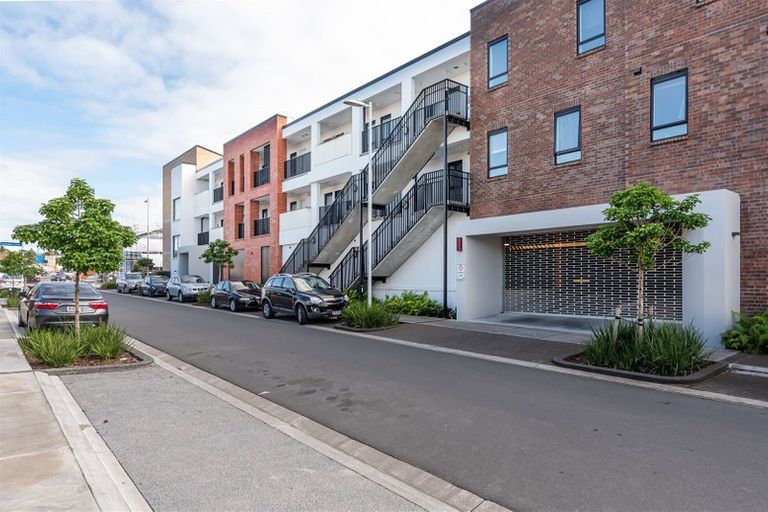 Photo of property in 109/81 Mapou Road, Hobsonville, Auckland, 0616