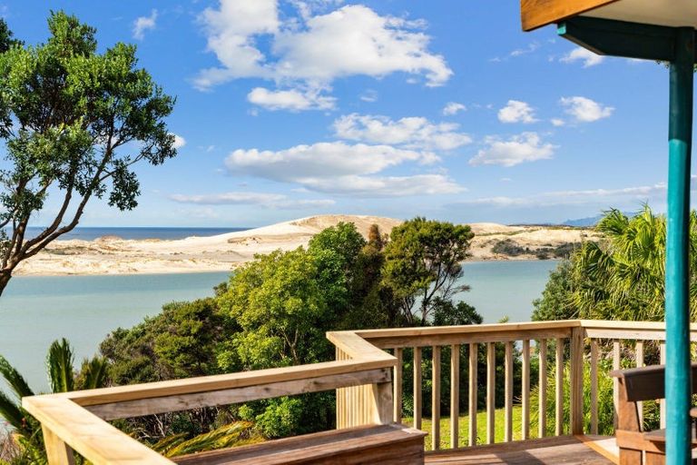 Photo of property in 11 Cheviot Street, Mangawhai Heads, Mangawhai, 0505