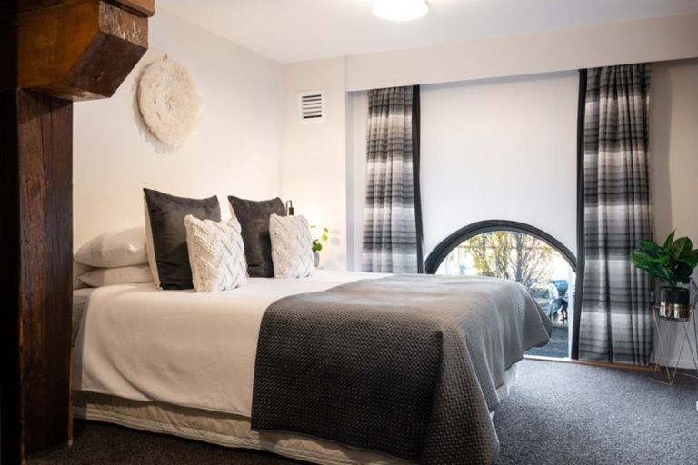 Photo of property in 3/5 Jetty Street, Dunedin Central, Dunedin, 9016