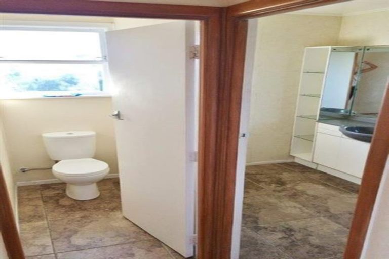 Photo of property in 22 Roseanne Road, Manurewa, Auckland, 2102