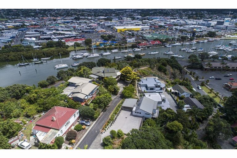 Photo of property in 16 The Bluff, Riverside, Whangarei, 0112