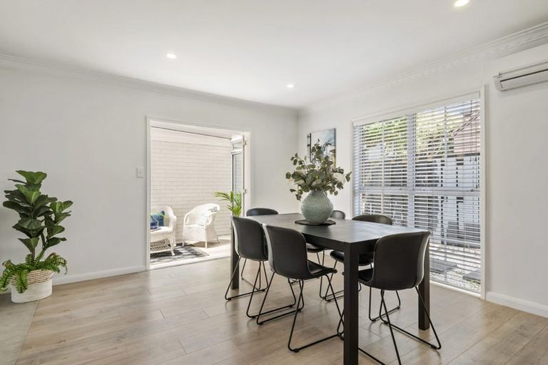 Photo of property in 2/15 Saltburn Road, Milford, Auckland, 0620