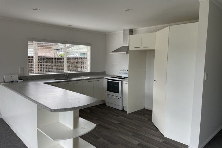 Photo of property in 19b Mcgowan Place, Orewa, 0931