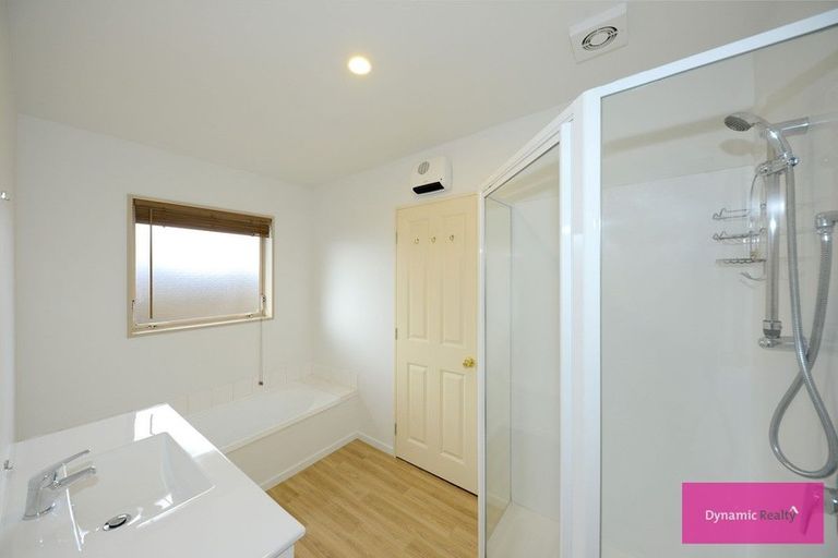 Photo of property in 85c Middlepark Road, Sockburn, Christchurch, 8042