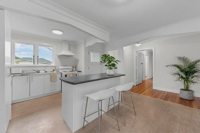 Photo of property in 11 Maurice Street, Papakura, 2110