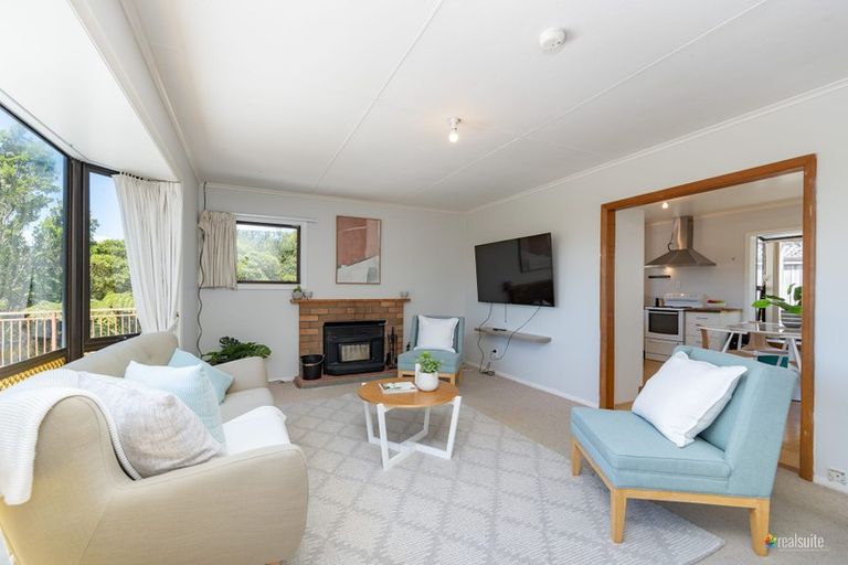 Photo of property in 11a Hillary Street, Tawa, Wellington, 5028